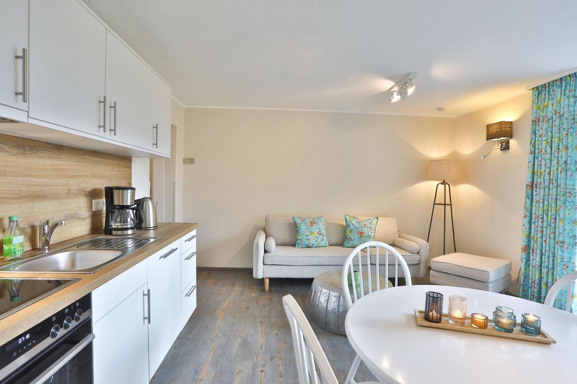 Ferienwohnung Zur Rebe Middelhagen Exterior foto